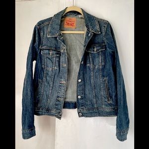 Levi’s denim jacket!